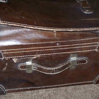 Large expandable Leather suitcase - Furniture
