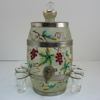 barrel decanter set - Art Glass