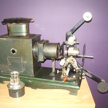 A Bing kinematograph - Cameras