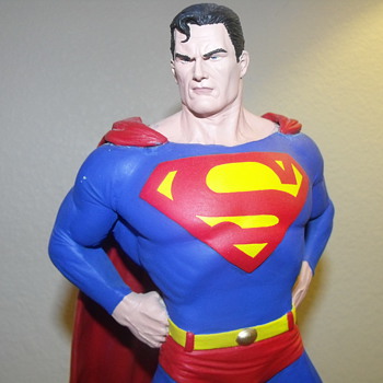 14" Superman Statue ended early by Ebay Warner Bros. complained