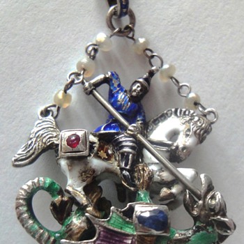 For the real lover of genuine antique jewelry ! - Victorian Era