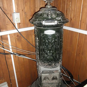 vintage antique Aurora cast iron stove