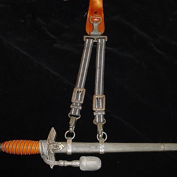 Out of the Woodwork 2nd Model Nazi Luftwaffe Dagger with knot, hanger and original belt loop