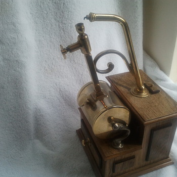 Unusual Ronson lighter - Tobacciana