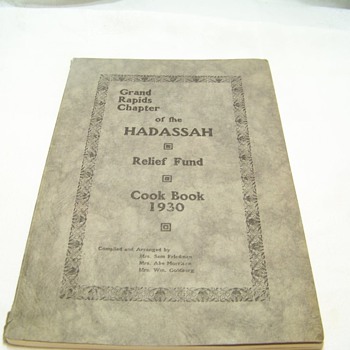 FOUND BETWEEN SHELVES  1930'S COOKBOOK
