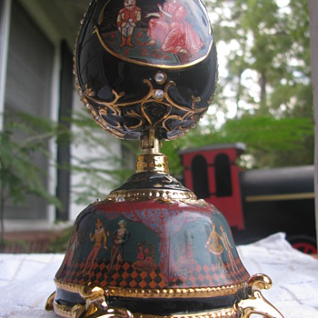 The Nutcracker Suite March Porcelain Musical Egg - Christmas