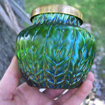 Kralik Posy Vase