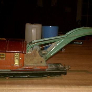 Tin plate 810 crane