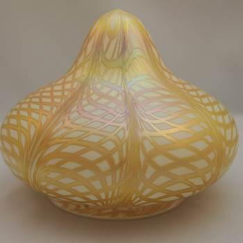 Quezal dome shade - Art Glass