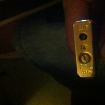 My gold lighter - Tobacciana