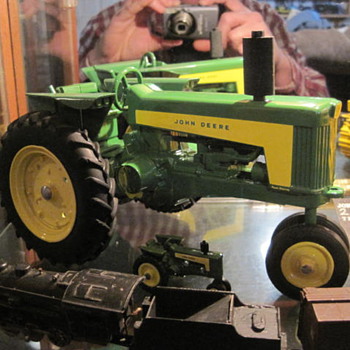 1958 Ertl John Deere 630