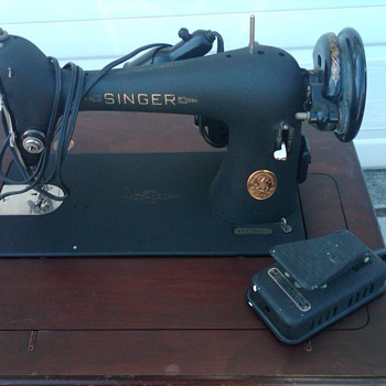 Singer Sewing Machine - Sewing