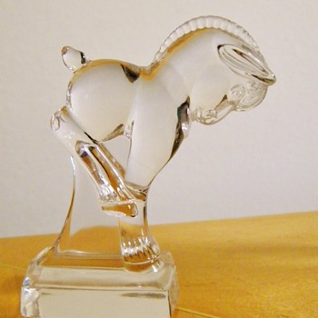 Vintage Heisey Crystal Clear Kicking Horse Figurine  1950's - Animals