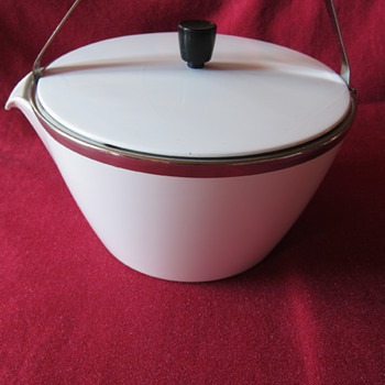 CorningWare Kettle - Kitchen
