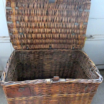 English Flat top wickers steamer trunk or old mill skip