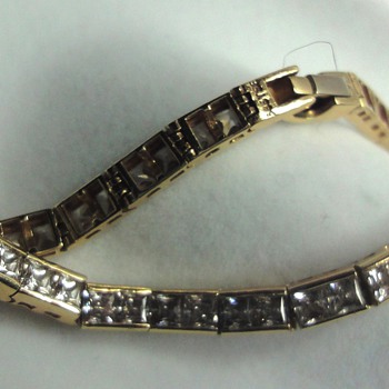 14K yellow Gold Diamond Tennis Bracelet 
