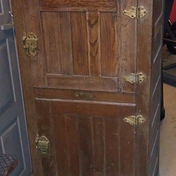 Hinge from a Tacoma Ice Box - Kitchen
