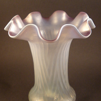 Kralik Opalescent and Friends - Art Glass