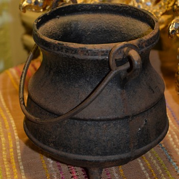 Old Cast Iron Smudge Pot!