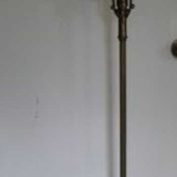 Help to identify my lamp!? My mystery!