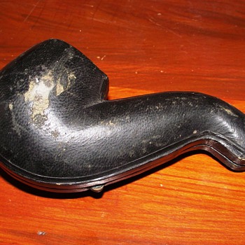Wells Briar Pipe with Keyer French Felt Case