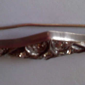 Bar pin