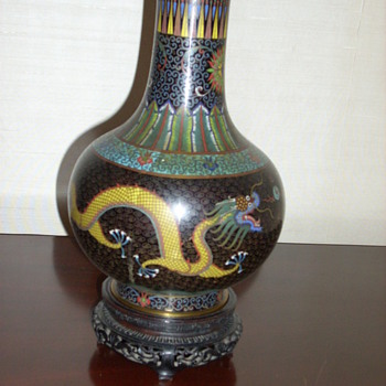 Dragon vase - Asian