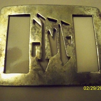 NATIVE AMERICAN? CANNOT IDENTIFY...BELT BUCKLE?