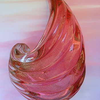 Cranberry Murano Seashell - Art Glass