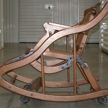 Antique 3 in 1 baby rocking chair