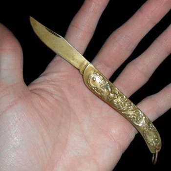 Mystery knife