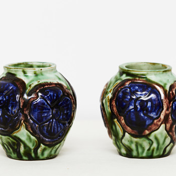 Two small vases from Roskilde Pottery (Denmark), 1917-1921 - Art Pottery