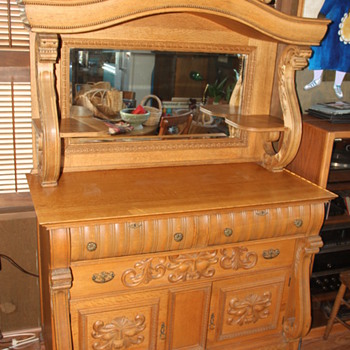 Oak Buffet - Need help identifying! - Furniture