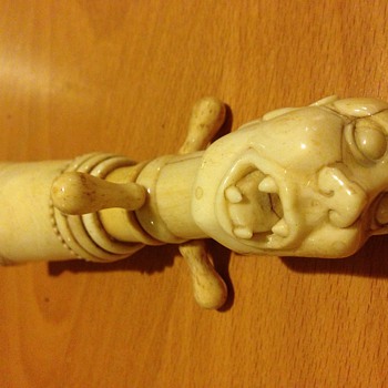 A lovely bone Cork screw Grotesque - Kitchen