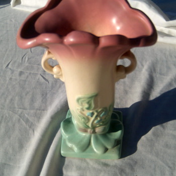 Hull art vase