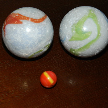 VERY LARGE MARBLES !! WHO MADE THEM ?? - Art Glass