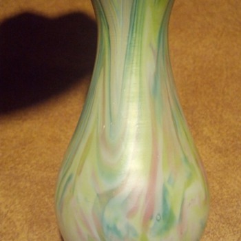 Art Glass MOP Rainbow Vase