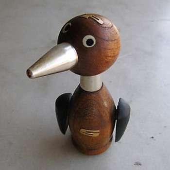 Wood bird S&P shaker circa 1960's - Figurines