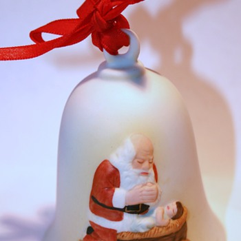 1985 The Kneeling Santa Bell or Ornament... - Christmas