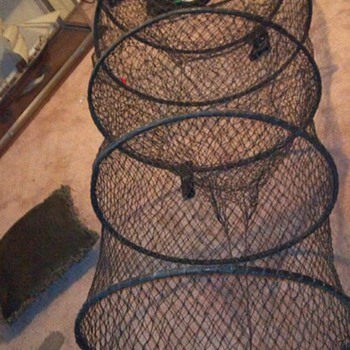 Vintage 9ft fish trap 