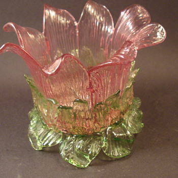 Floriform Style Flower Bowl Frog Cranberry & Green - Art Glass