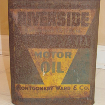 Montgomery & Co oil can