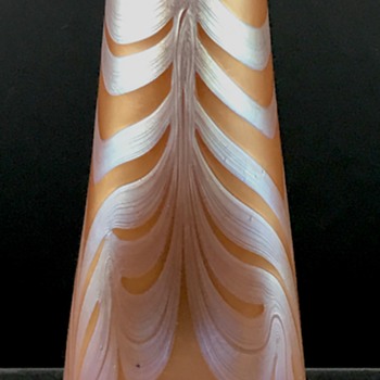 Loetz Phänomen Genre 181 vase, PN unknown, ca. 1901 - Art Glass