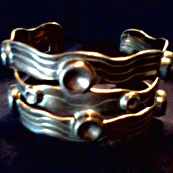 Large Mexican Sterling Silver Cuff Bracelet / Marked .925 /Circa 20th Century - Fine Jewelry