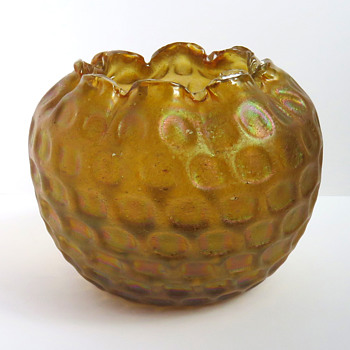 Rindskopf Iridescent Honeycomb Rose Bowl - Art Glass