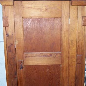 Freebie wardrobe - Furniture