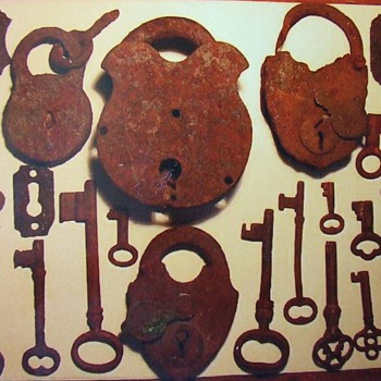A Few More Metal Detector Finds Through The Years - Tools and Hardware