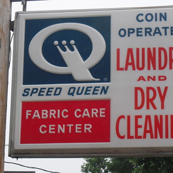 Light up laundromat sign