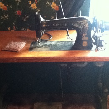 Singer sewing macchines. From the Levy Strauss company