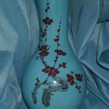 Unknown Vase (Japanese)?